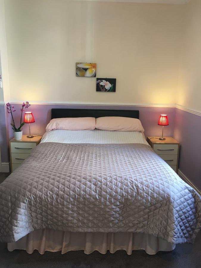 Adelphi Guest House Douglas Ngoại thất bức ảnh